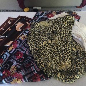 Lot of 4 scarves